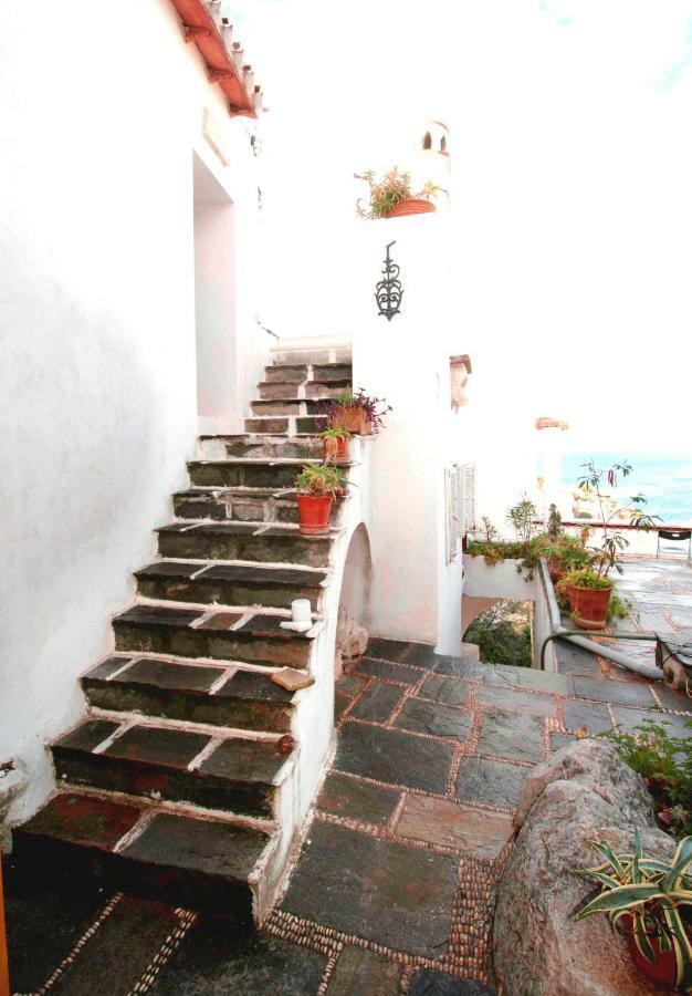 Rallou House Hydra Buitenkant foto